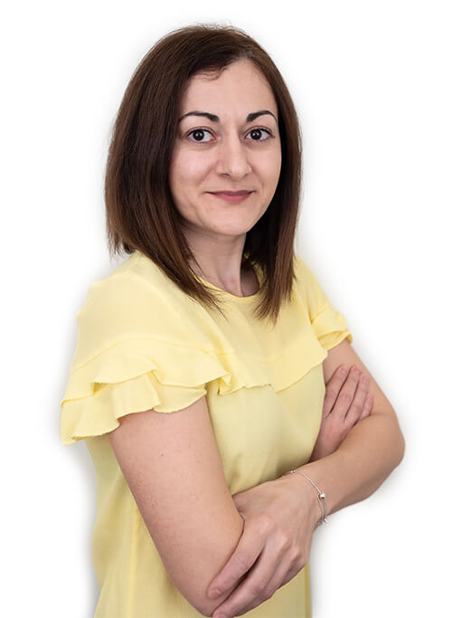 Corporate Accountant Anna Grigoryan work at accounting firm in Toronto